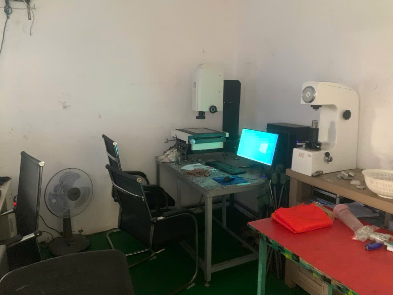 Coordinate measuring machine used for dimensional inspection at Alugos, a DEWIN-verified Vietnamese supplier facility