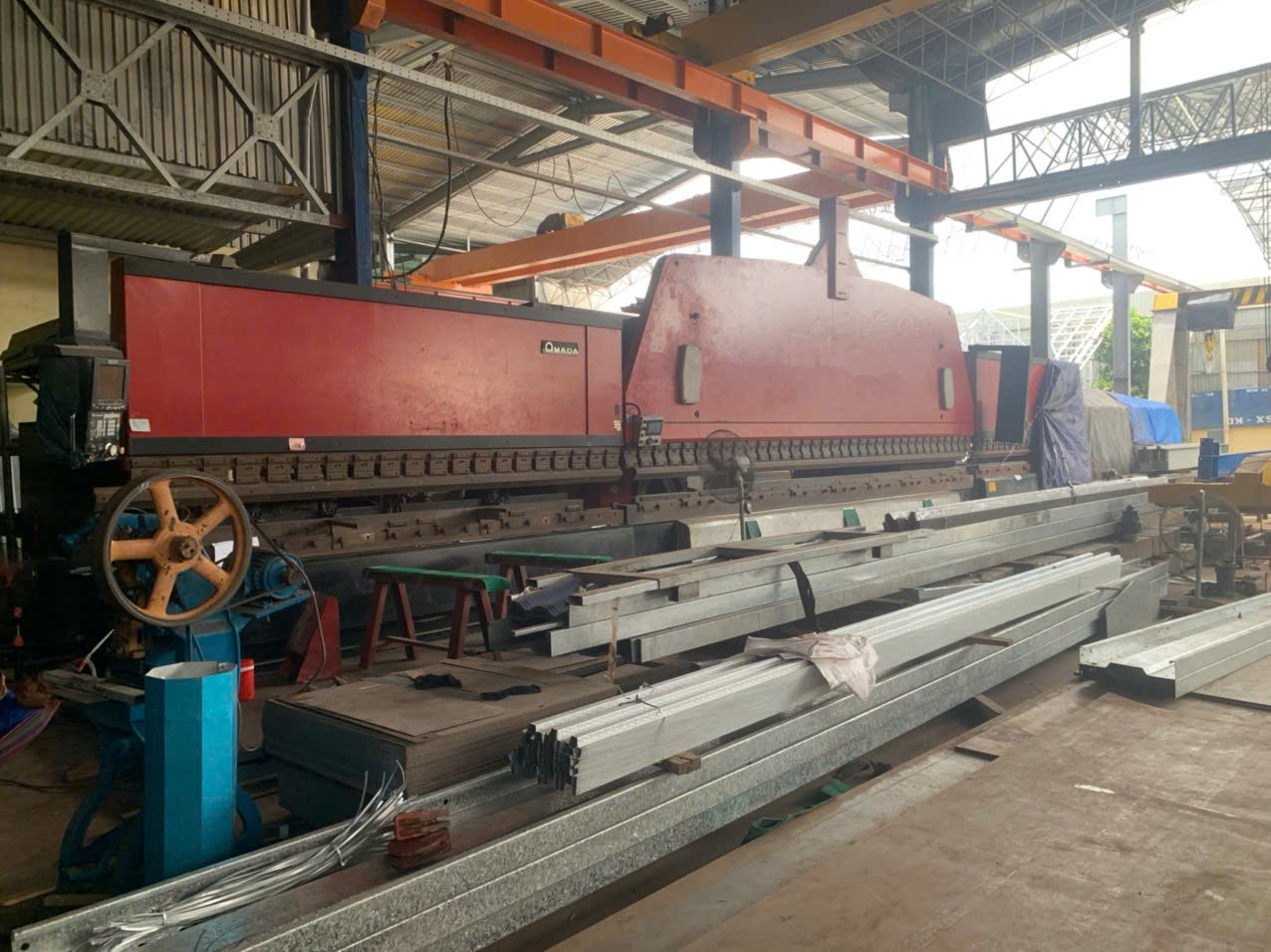 Press brake forming sheet metal at An Thanh Technology, a DEWIN-verified Vietnamese supplier facility