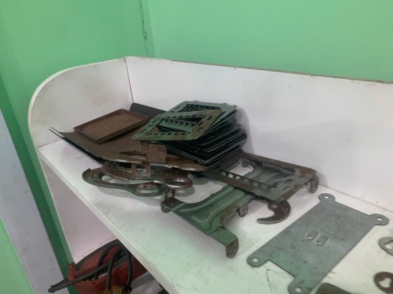 Finished parts at Chau Hiep Phat Mold Mechanical, a DEWIN-verified Vietnamese supplier facility