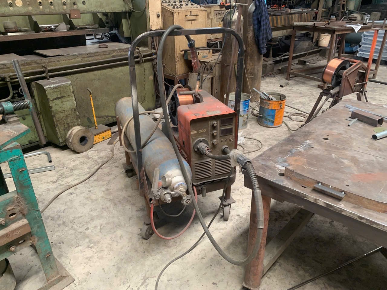 When purchasing welding parts, how should I establish a supplier ...