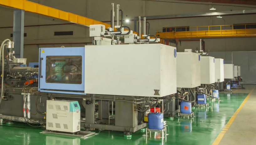 Injection moulding machine at Kahong, a DEWIN-verified Vietnamese supplier facility