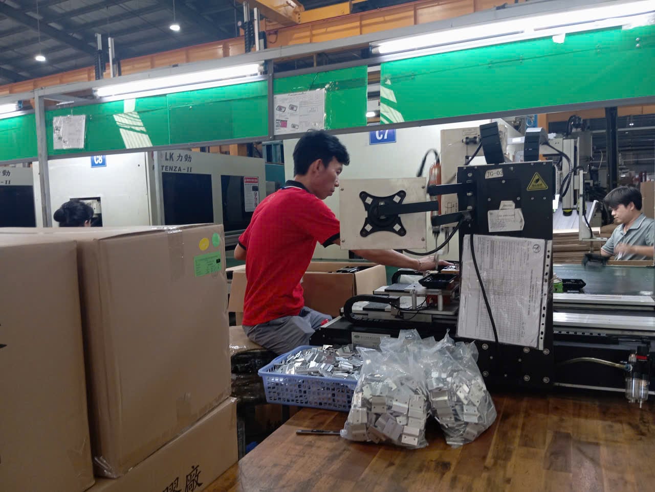 Assembly line at YuenFung, a DEWIN-verified Vietnamese supplier facility