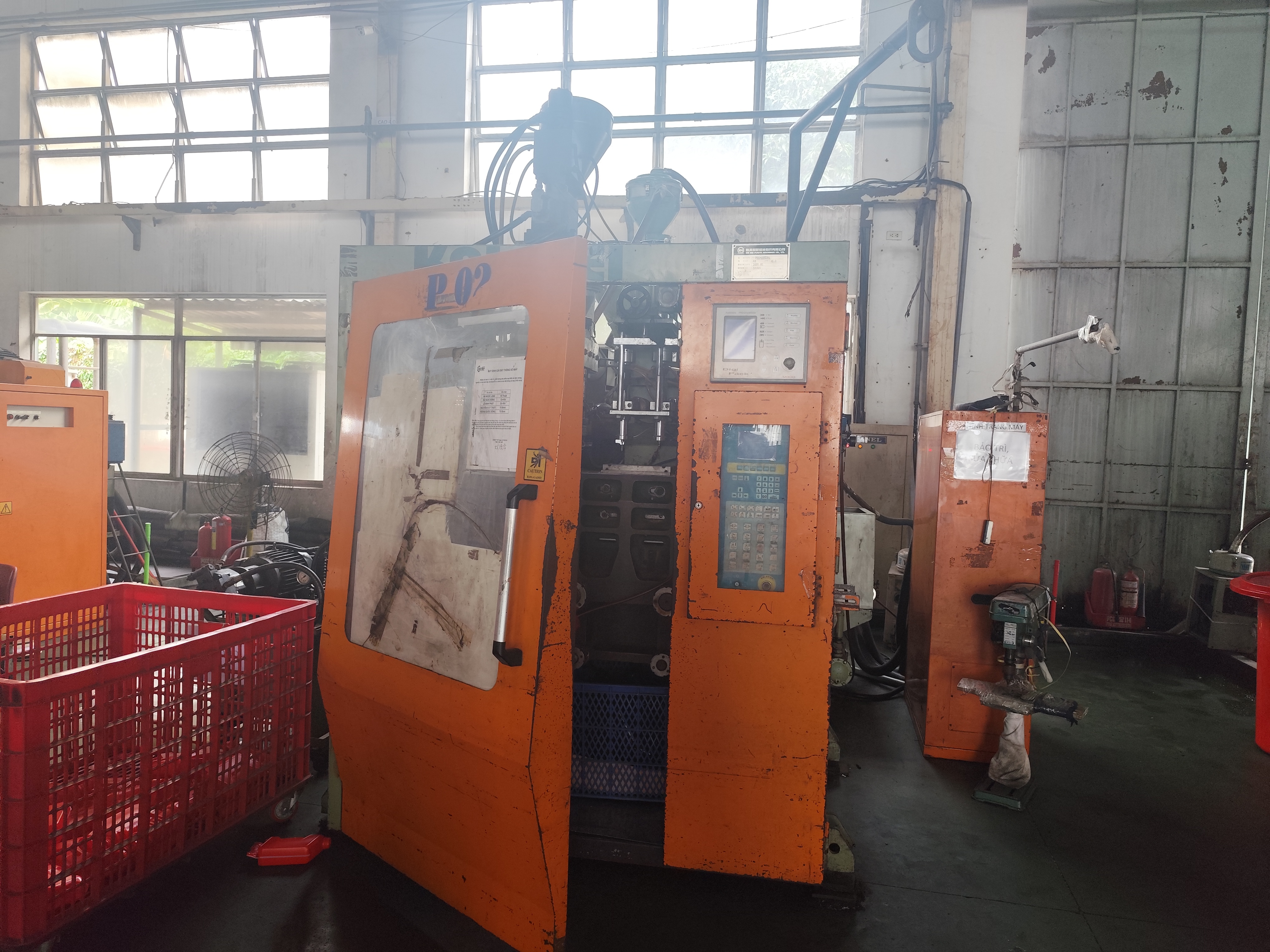 Tooling and die storage at Crest Top Vietnam Industrial, a DEWIN-verified Vietnamese supplier facility