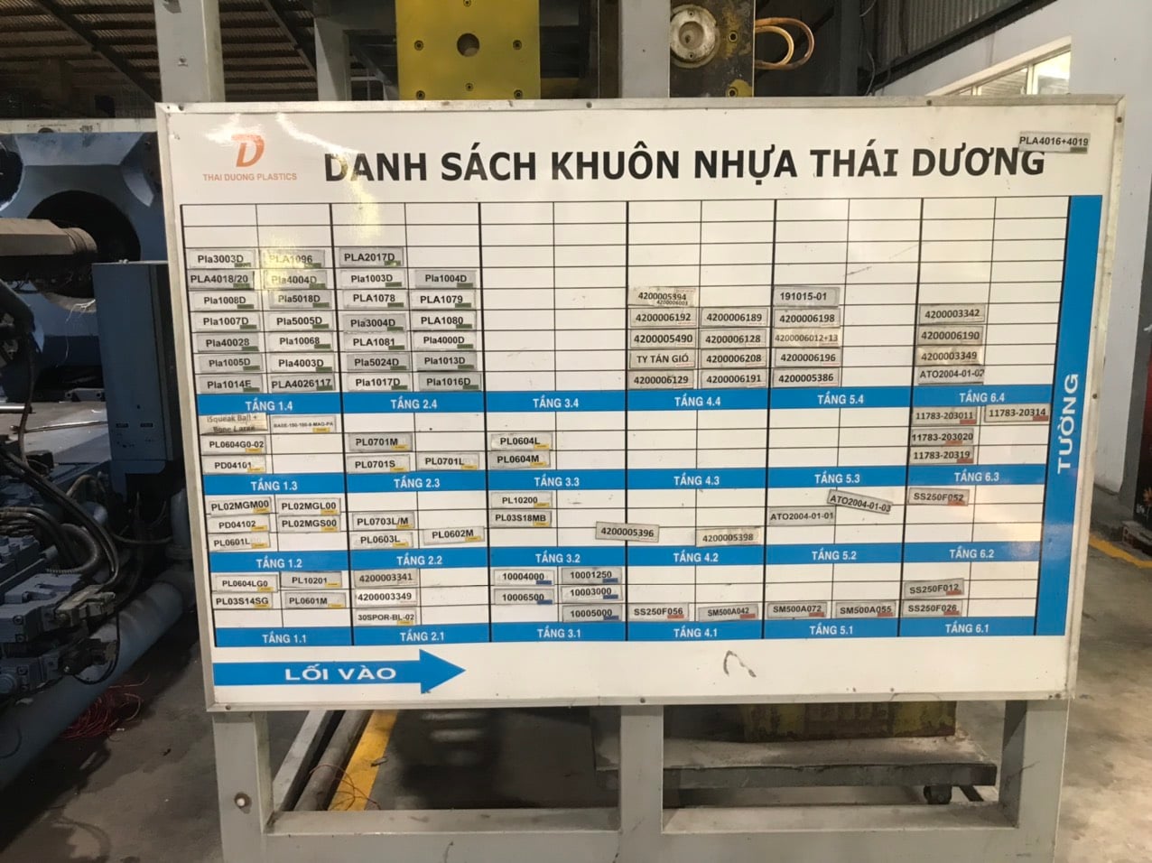 Tooling and die storage at Thai Duong plastic, a DEWIN-verified Vietnamese supplier facility