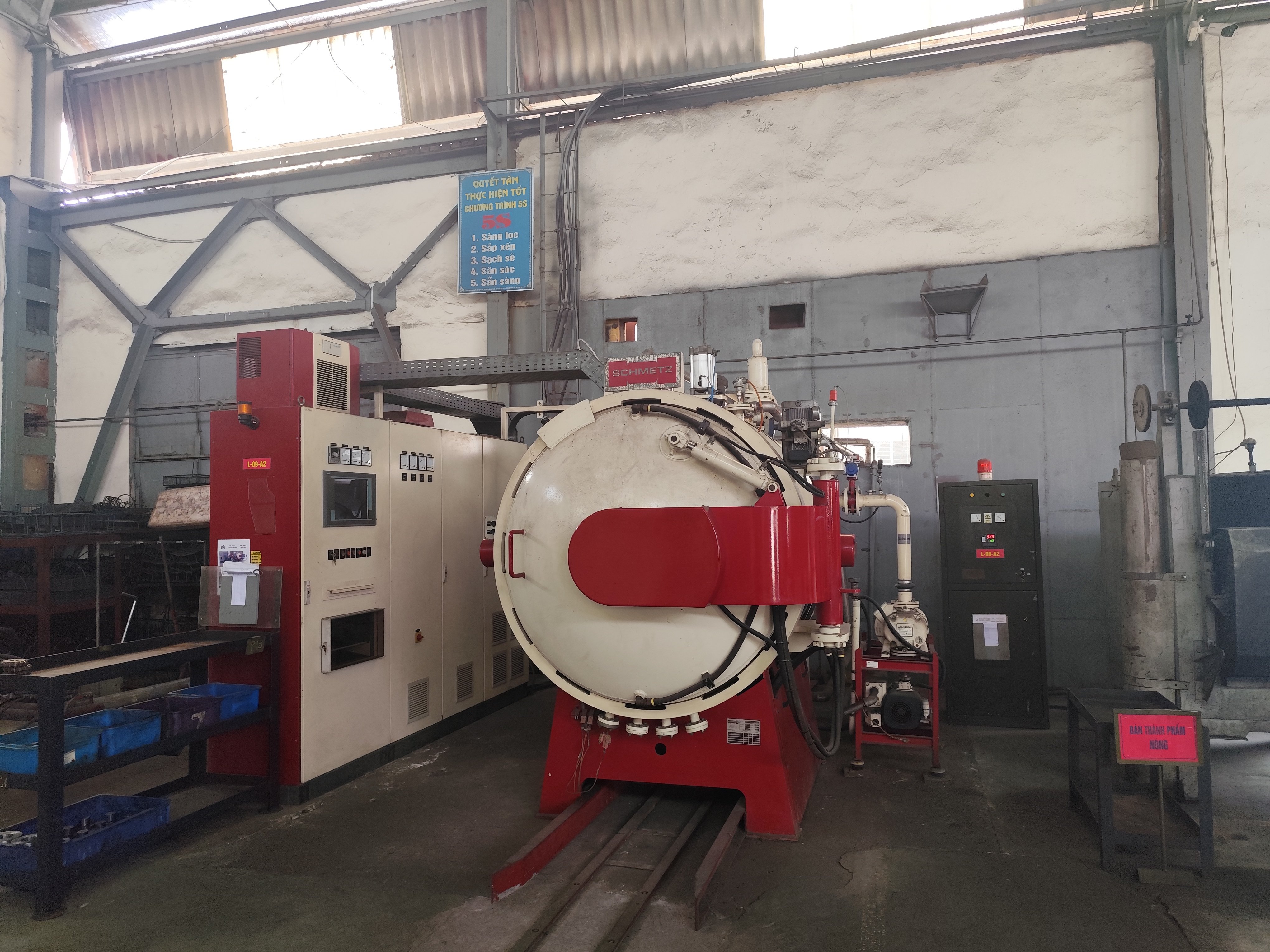 Industrial heat treatment and surface passivation continuous furnace in Vietnam