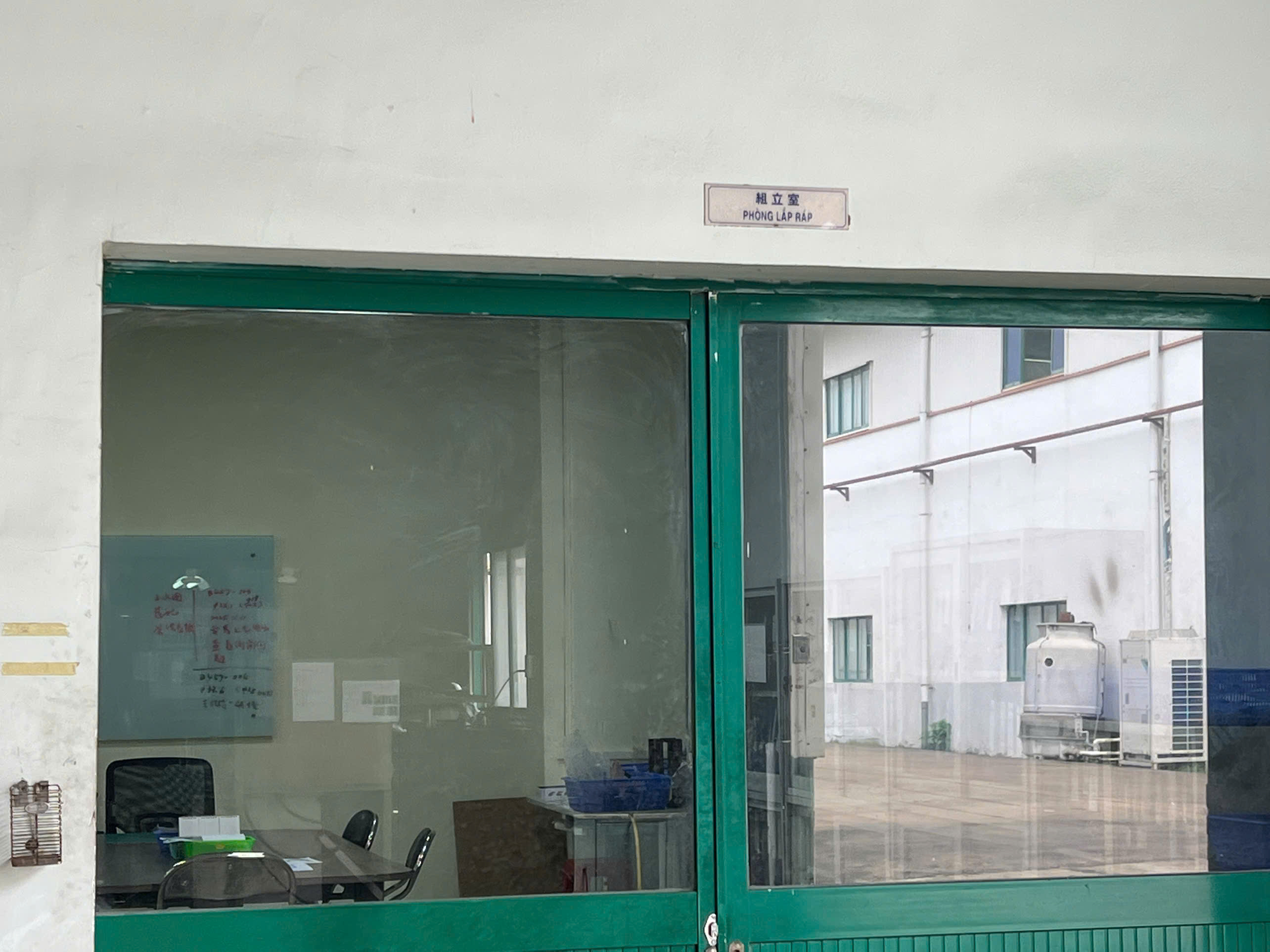Assembly line at Bueno Technology, a DEWIN-verified Vietnamese supplier facility