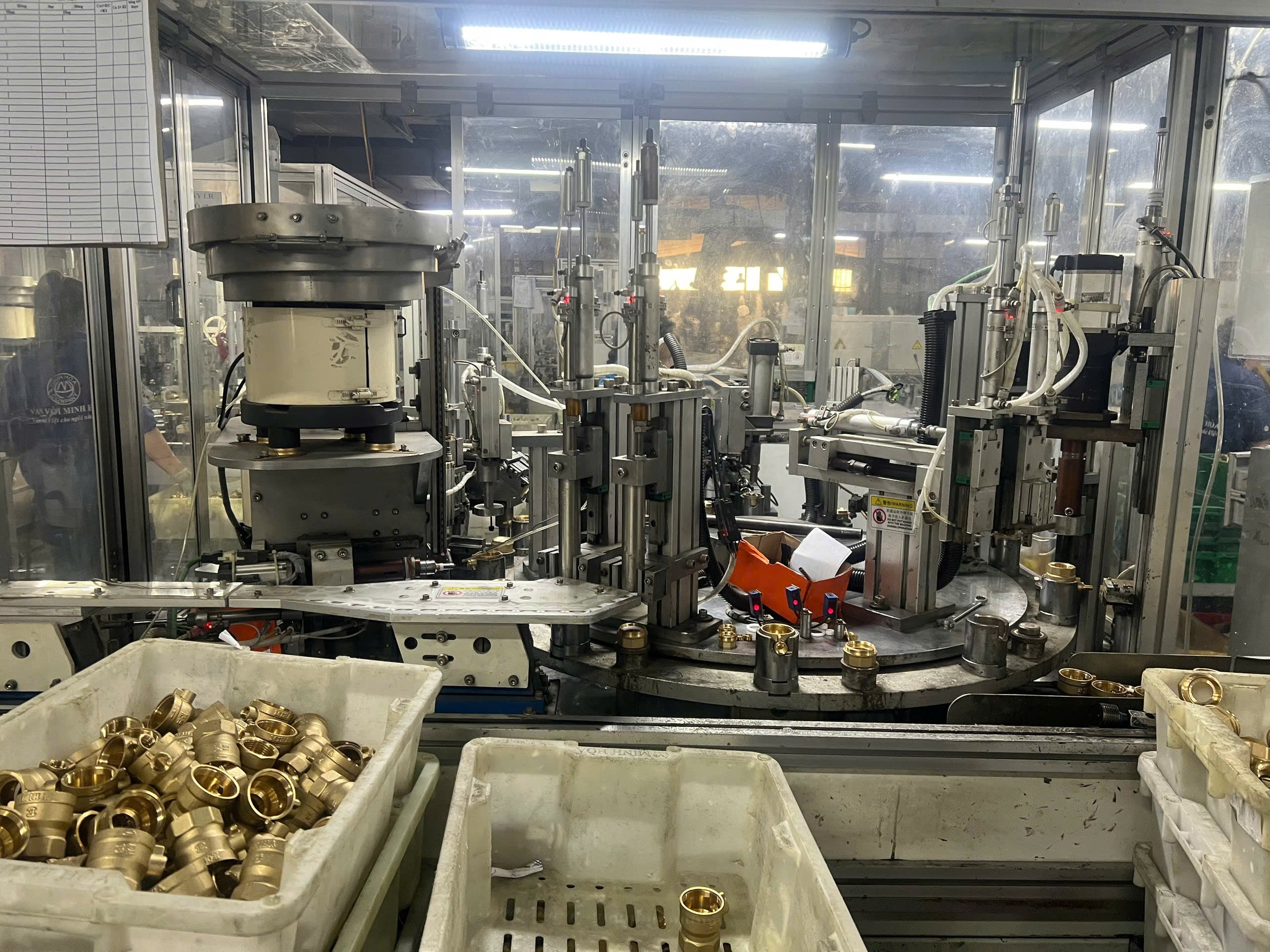 Assembly line at Minh Hoa Investment, a DEWIN-verified Vietnamese supplier facility